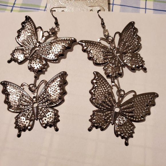 Butterfly Earrings - Picture 7 of 7